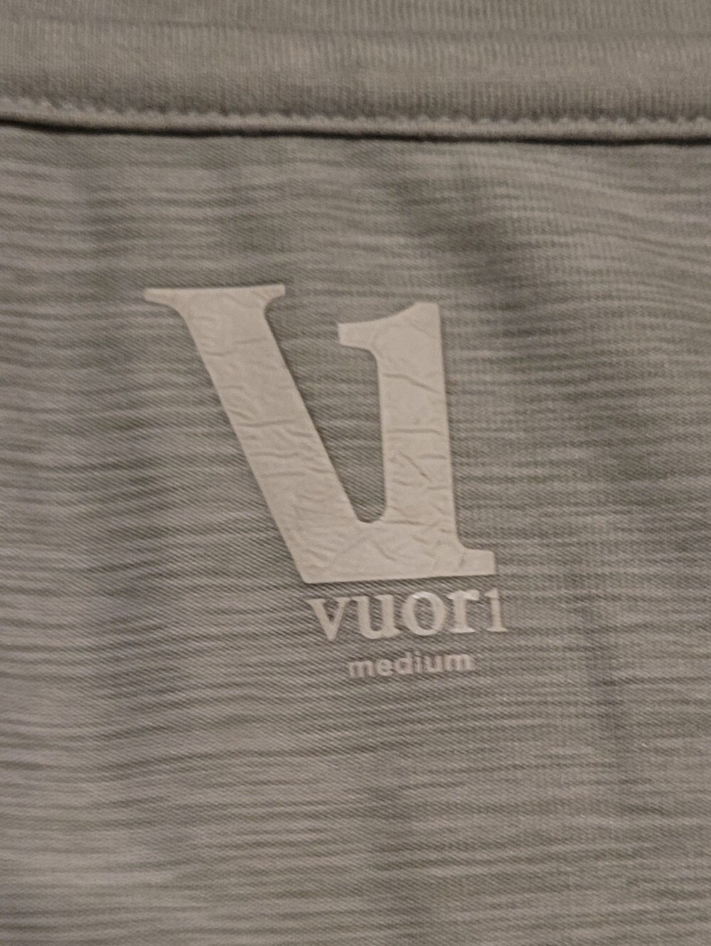 Vuori Rise & Shine Short Sleeve Pocket Tee - Pistachio Heather - Size M - Picture 7 of 11